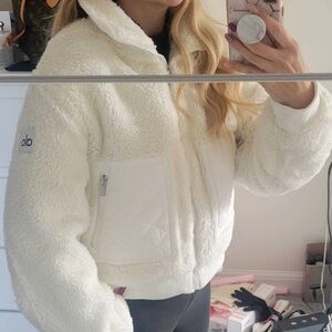 ALO Yoga white Sherpa Edge bomber